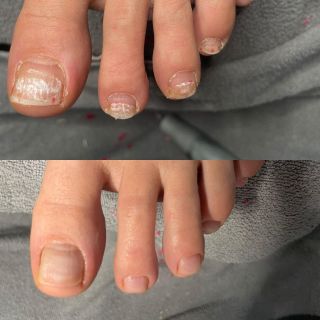 🌿 Dopřejte svým nohám dokonalou péči ve studiu J. Santini. Profesionální úprava a péče o nehty na nohou zajistí nejen...